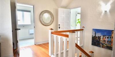 1682-Beach-dr-staircase-upper