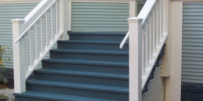 martha-porch-stairway