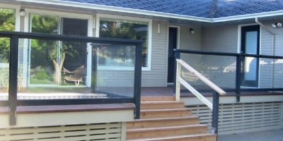 deck-lattice-with-stairs